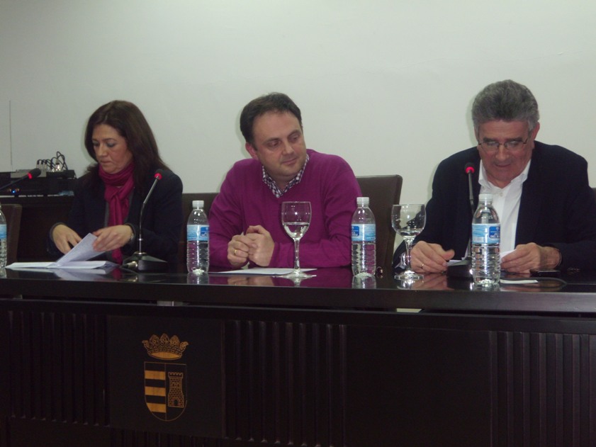 20120312_Luis_Pizarro_Mara_Coln_Paterna_1w