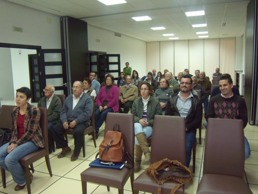 20120312_Luis_Pizarro_Mara_Coln_Paterna_2w