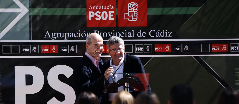 MitinPSOEArcos_cab