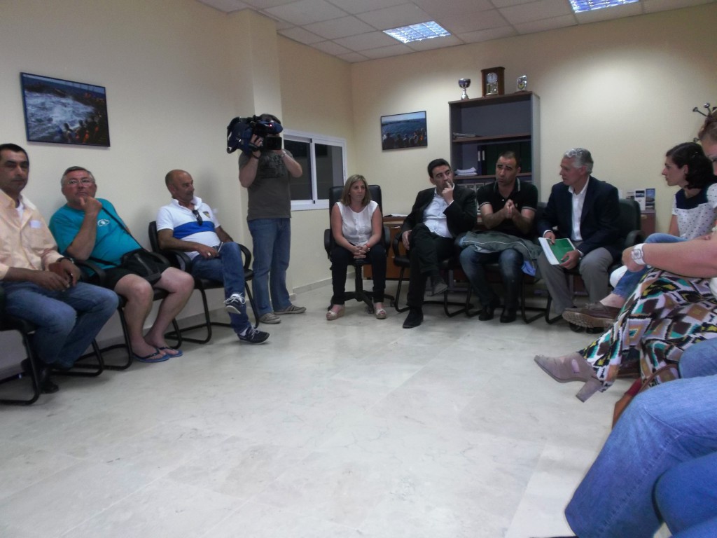 Mario Jiménez e Irene García, con el sector almadrabero